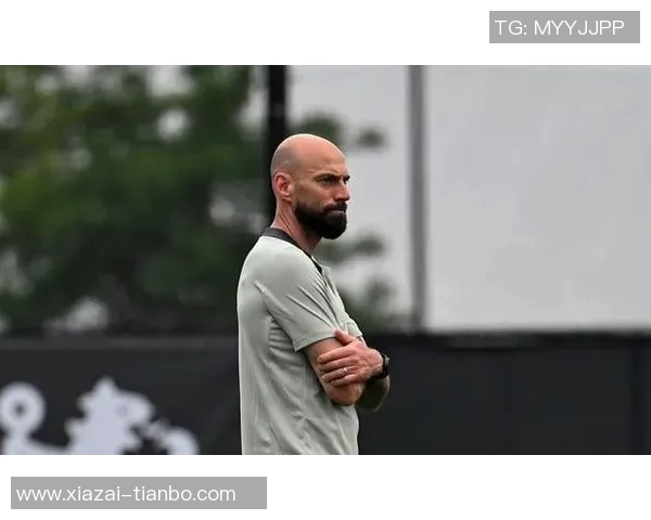 蓝军助教谈绝杀时刻与红牌问题期待球队改进与突破